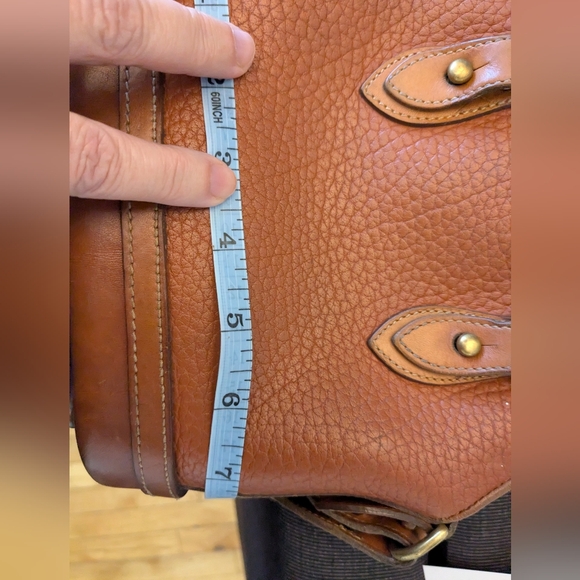 Dooney & Bourke crossbody - Picture 10 of 16